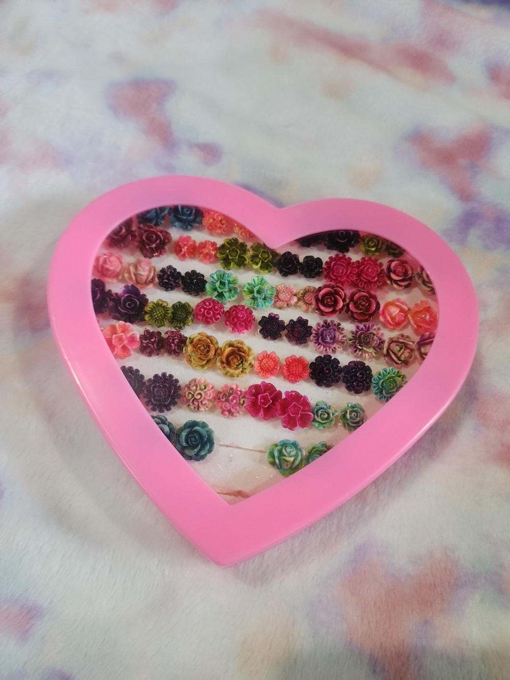 Heart-Shaped Pink Display Case with Multicolor Floral Studs